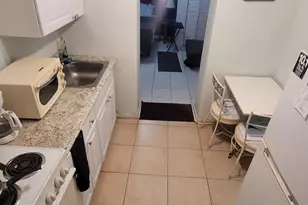 324 Indiana St, Hollywood, FL 33019 - Photo 9