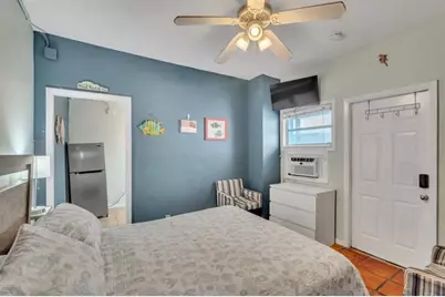 324  Indiana St, Hollywood, FL 33019 - Photo 37