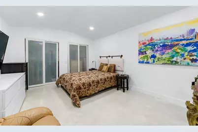 2910  Johnson St, Hollywood, FL 33020 - Photo 15