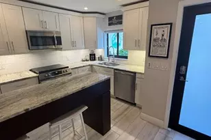 385 SE 17th Ave, Deerfield Beach, FL 33441 - Photo 5