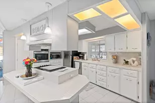 202 NW 52nd St, Deerfield Beach, FL 33064 - Photo 25