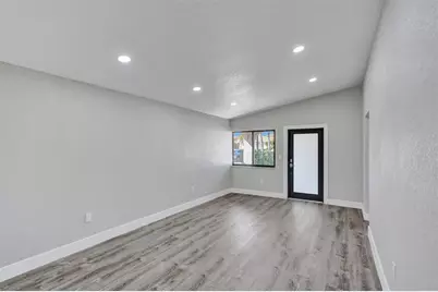 2614 W 65th St, Hialeah, FL 33016 - Photo 15