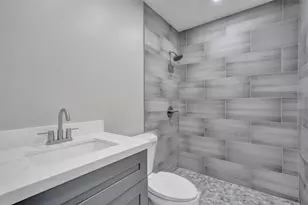 2614 W 65th St, Hialeah, FL 33016 - Photo 27