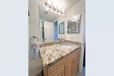 3007 N Oakland Forest Dr, Unit #107, Oakland Park, FL 33309 - Photo 19