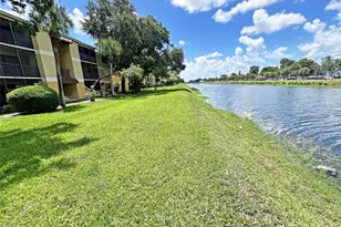 3007 N Oakland Forest Dr, Oakland Park, FL 33309 - Photo 13