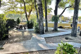 3007 N Oakland Forest Dr, Oakland Park, FL 33309 - Photo 31