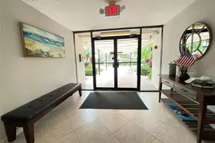 3051 S Palm Aire Dr, Pompano Beach, FL 33069 - Photo 9