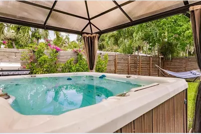 422  Phippen Waiters Rd, Dania Beach, FL 33004 - Photo 27