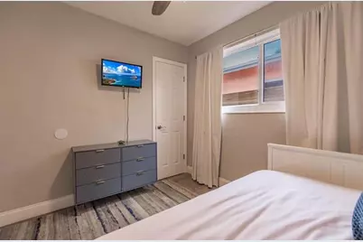 422  Phippen Waiters Rd, Dania Beach, FL 33004 - Photo 17