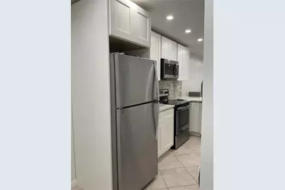 6800  Cypress Rd, Unit #208, Plantation, FL 33317 - Photo 5