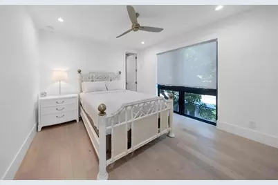 2001  Marietta Drive, Fort Lauderdale, FL 33316 - Photo 9