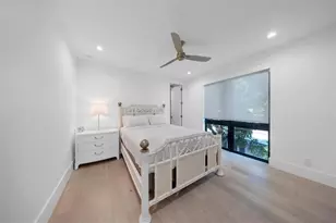 2001 Marietta Dr, Fort Lauderdale, FL 33316 - Photo 9