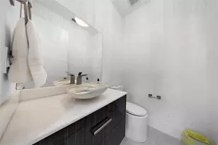 2001 Marietta Dr, Fort Lauderdale, FL 33316 - Photo 69