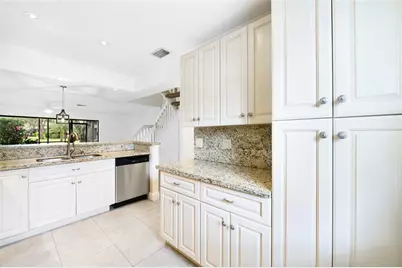 3755  Carambola Cir N, Unit #3755, Coconut Creek, FL 33066 - Photo 5