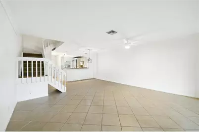 3755  Carambola Cir N, Unit #3755, Coconut Creek, FL 33066 - Photo 11