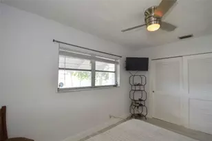 2412 NW 52nd St, Tamarac, FL 33309 - Photo 23