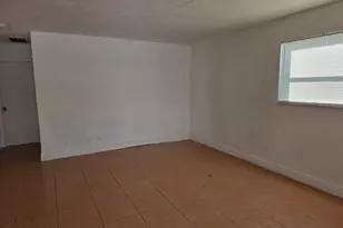 3640 NE 1st Ave., Oakland Park, FL 33334 - Photo 5