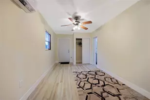 8453 Southampton, Miramar, FL 33025 - Photo 5