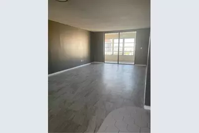 2860  Somerset Dr, Unit #417, Lauderdale Lakes, FL 33311 - Photo 7