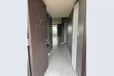 2860  Somerset Dr, Unit #417, Lauderdale Lakes, FL 33311 - Photo 3