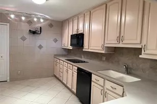 2500 Parkview Dr, Hallandale Beach, FL 33009 - Photo 13