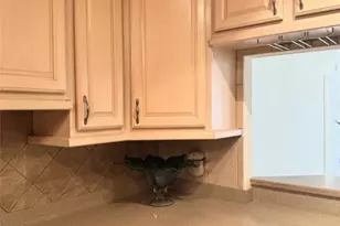 2500 Parkview Dr, Hallandale Beach, FL 33009 - Photo 21