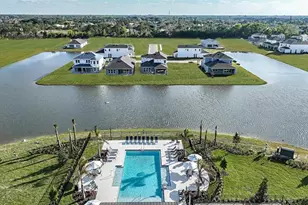 924 SE Seasons Ln, Port Saint Lucie, FL 34984 - Photo 37