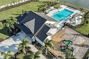 924 SE Seasons Ln, Port Saint Lucie, FL 34984 - Photo 35