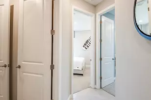 924 SE Seasons Ln, Port Saint Lucie, FL 34984 - Photo 17