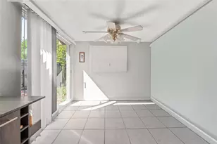 2481 NE 15th Ave, Pompano Beach, FL 33064 - Photo 11
