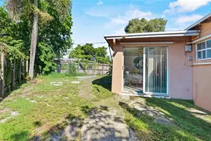 2481 NE 15th Ave, Pompano Beach, FL 33064 - Photo 23