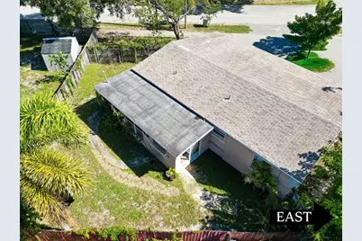 2481 NE 15th Ave, Pompano Beach, FL 33064 - Photo 3