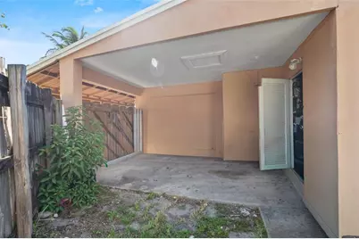 2481 NE 15th Ave, Pompano Beach, FL 33064 - Photo 17