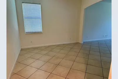 4386  Buena Tara Dr, West Palm Beach, FL 33413 - Photo 5