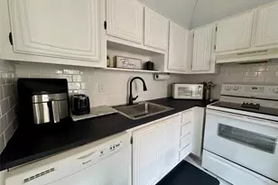 2811 Somerset Dr, Lauderdale Lakes, FL 33311 - Photo 11