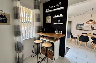 2811 Somerset Dr, Lauderdale Lakes, FL 33311 - Photo 9