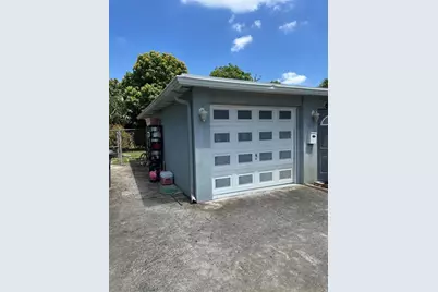 627 W Ilex Dr, West Palm Beach, FL 33403 - Photo 3