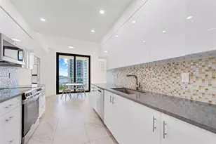 19500 Turnberry Way, Aventura, FL 33180 - Photo 3