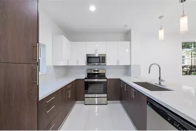 324 SW 14th Ct, Unit #324, Fort Lauderdale, FL 33315 - Photo 3