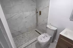 251 S Cypress Rd, Pompano Beach, FL 33060 - Photo 23