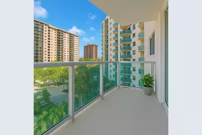 19380  Collins Ave, Unit #507, Sunny Isles Beach, FL 33160 - Photo 3