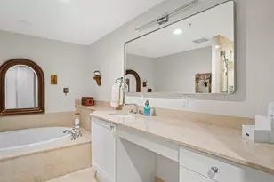 209 N Birch Rd, Fort Lauderdale, FL 33304 - Photo 47