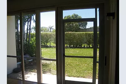 5411  Laurel Oak St, Delray Beach, FL 33484 - Photo 9