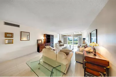 800  Cypress Grove Dr, Unit #402, Pompano Beach, FL 33069 - Photo 5