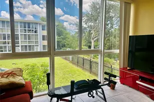 5985 Del Lago Cir, Sunrise, FL 33313 - Photo 11