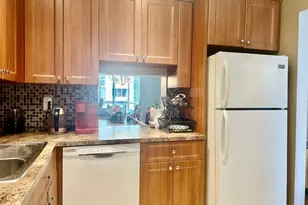 5985 Del Lago Cir, Sunrise, FL 33313 - Photo 5