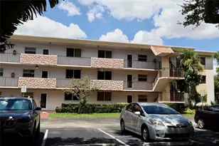 5985 Del Lago Cir, Sunrise, FL 33313 - Photo 1