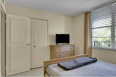 4898 NW 29th Ct, Unit #304, Lauderdale Lakes, FL 33313 - Photo 27