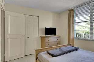 4898 NW 29th Ct, Lauderdale Lakes, FL 33313 - Photo 27