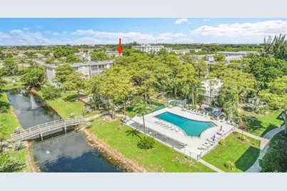 4898 NW 29th Ct, Unit #304, Lauderdale Lakes, FL 33313 - Photo 3